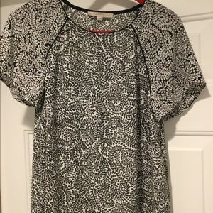 LOFT jewel neck spring blouse